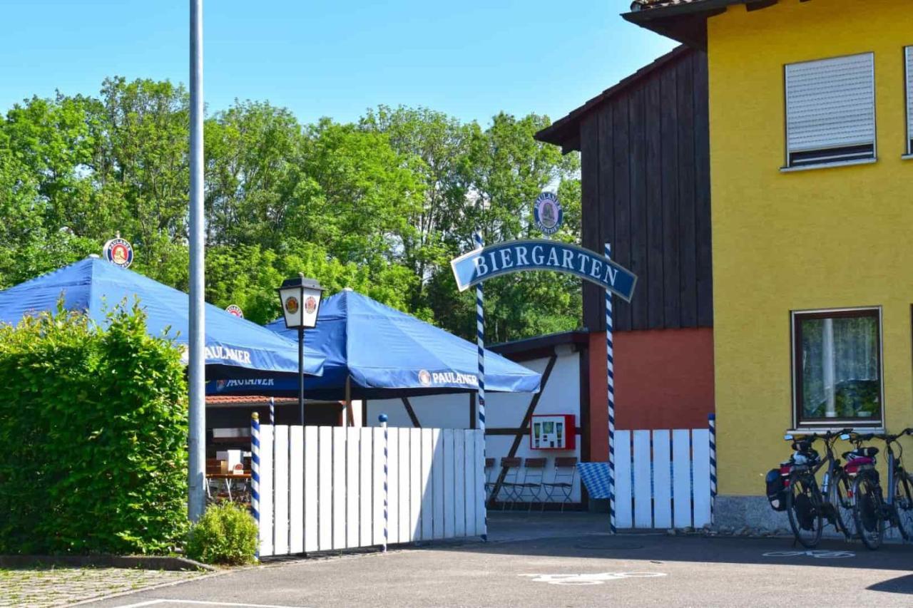 Hotel Und Restaurant Nehrener Hof エクステリア 写真
