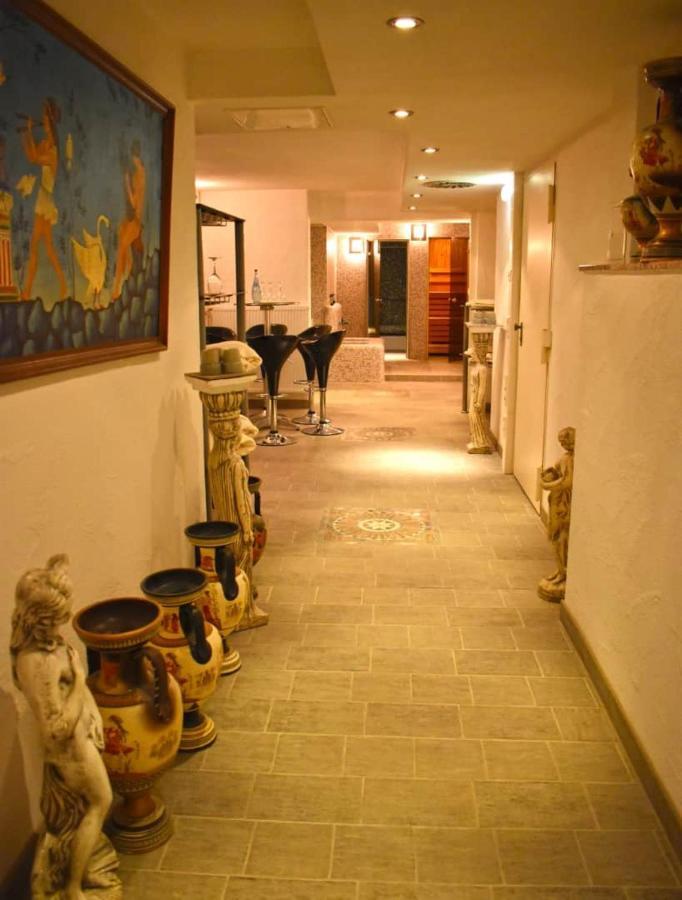 Hotel Und Restaurant Nehrener Hof エクステリア 写真